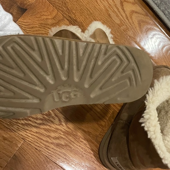 Bailey Button II - Picture 3 of 5